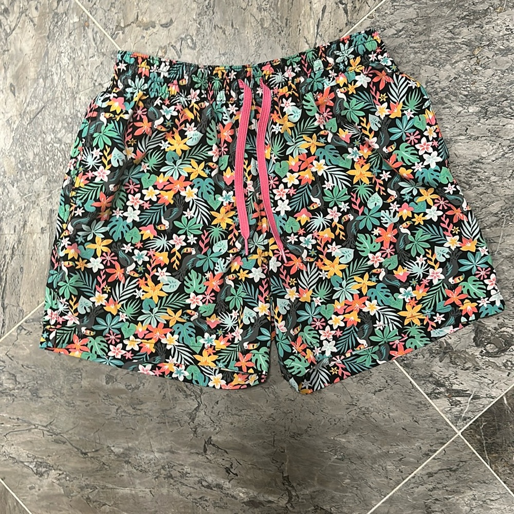 Chubbies excellent condition size medium, 5.5 inseam swim suit